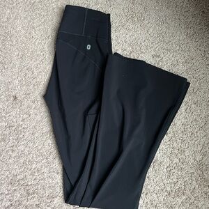 Figs flare legging scrub pants. Size small!
